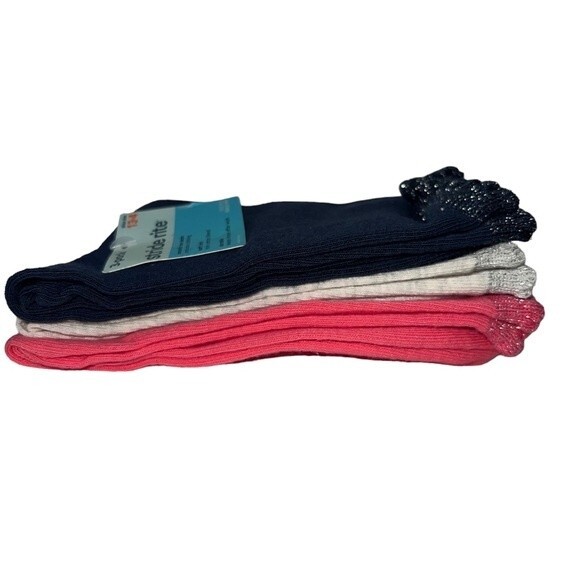 NWT 3 Pack Stride Rite Girl’s Ruffled Glittery Socks Size 13-4 Back to School - Picture 2 of 5